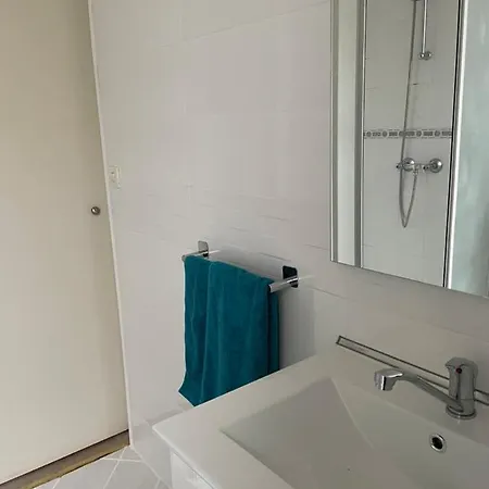 Cosy Avec Stationnement Gratuit アパート トロワ